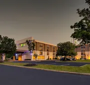 Holiday Inn Express Voorhees - Mt. Laurel by IHG hotel detail image 3