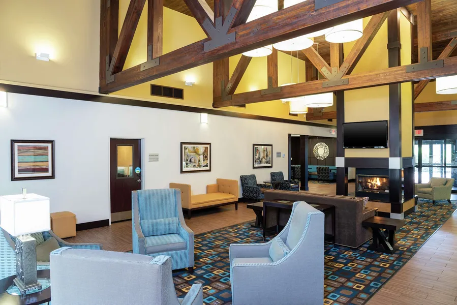 Hampton Inn & Suites Cleveland-Airport/Middleburg Heights hotel detail image 6