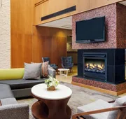Courtyard by Marriott Boston Logan Airport hotel detail image 7