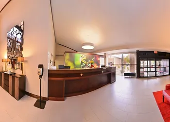 Radisson Hotel Madison hotel thumbnail 2