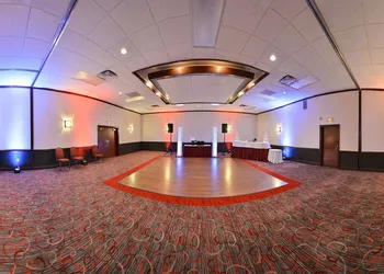 Radisson Hotel Madison hotel thumbnail 8