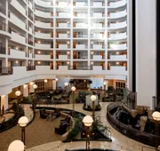 Embassy Suites by Hilton Portland Airport hotel detail image 4
