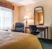 Quality Inn Pittsburgh Airport hotel detail image 7