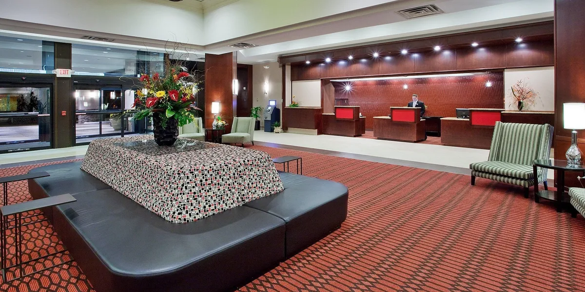 Sheraton Grand Rapids Airport Hotel hotel detail image 6