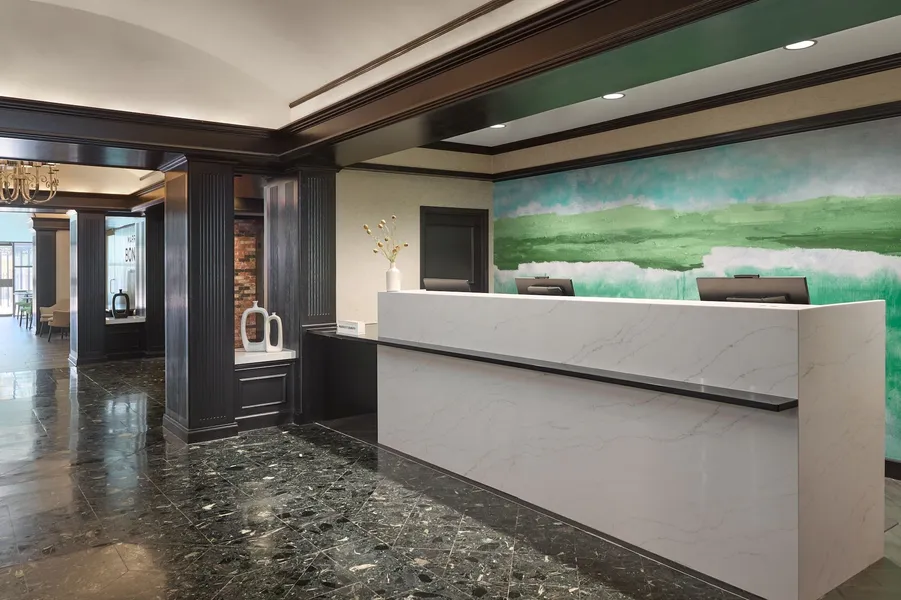 Charlotte Marriott SouthPark hotel detail image 2