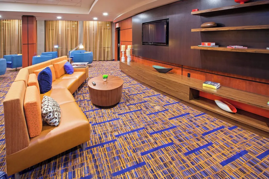 Courtyard by Marriott Louisville Northeast hotel detail image 2