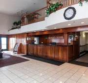 Quality Suites Albuquerque Airport hotel detail image 3
