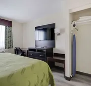 Quality Suites Albuquerque Airport hotel detail image 5