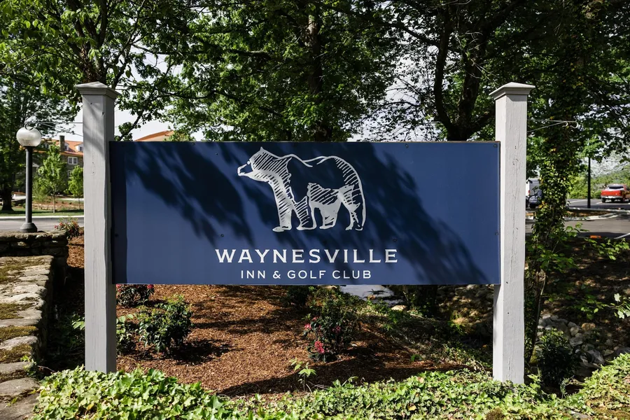 Waynesville Inn and Golf Club, Tapestry Collection by Hilton hotel detail image 6