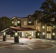 La Quinta Inn by Wyndham San Antonio I-35 N at Toepperwein hotel detail image 4