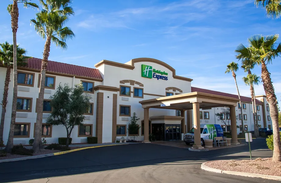 Holiday Inn Express Airport - Tucson by IHG hotel detail image 2
