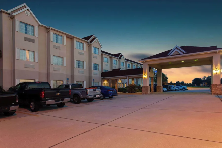Microtel Inn & Suites by Wyndham Lady Lake/The Villages hotel detail image 2