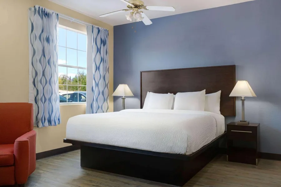 Days Inn & Suites by Wyndham Euless DFW Airport South hotel detail image 6