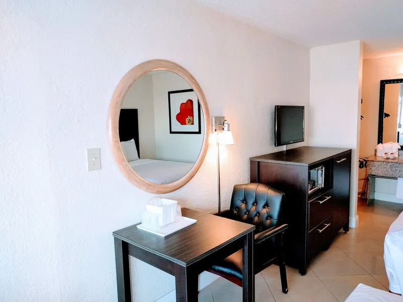 Red Carpet Inn Airport and Cruise Port Hotel Fort Lauderdale hotel detail image 6