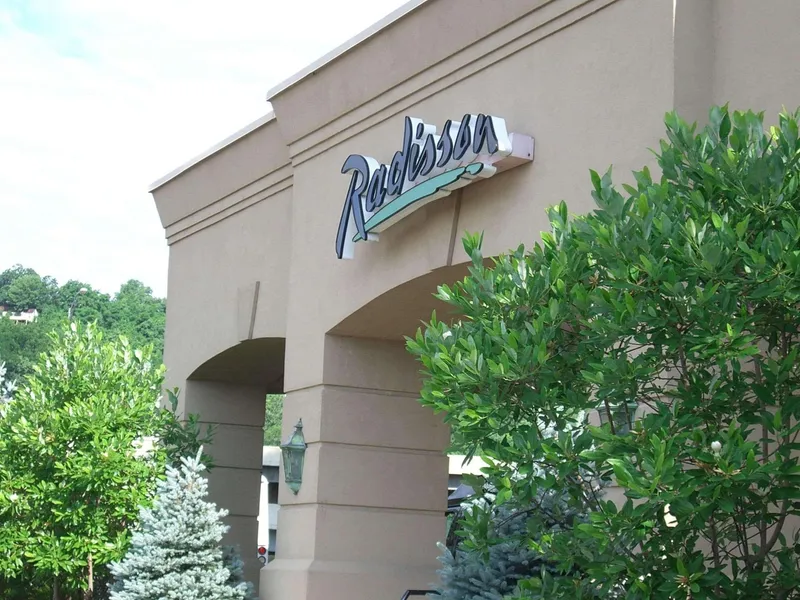 Radisson Hotel Cincinnati Riverfront hotel detail image 2
