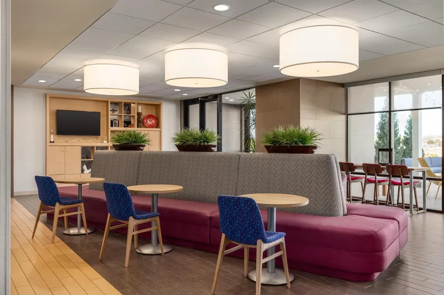 Home2 Suites by Hilton Farmington/Bloomfield hotel detail image 2