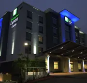 Holiday Inn Express & Suites San Diego - Mission Valley by IHG hotel detail image 4