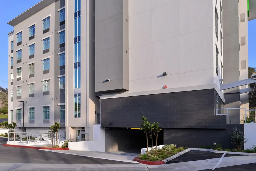 Holiday Inn Express & Suites San Diego - Mission Valley by IHG hotel detail image 6