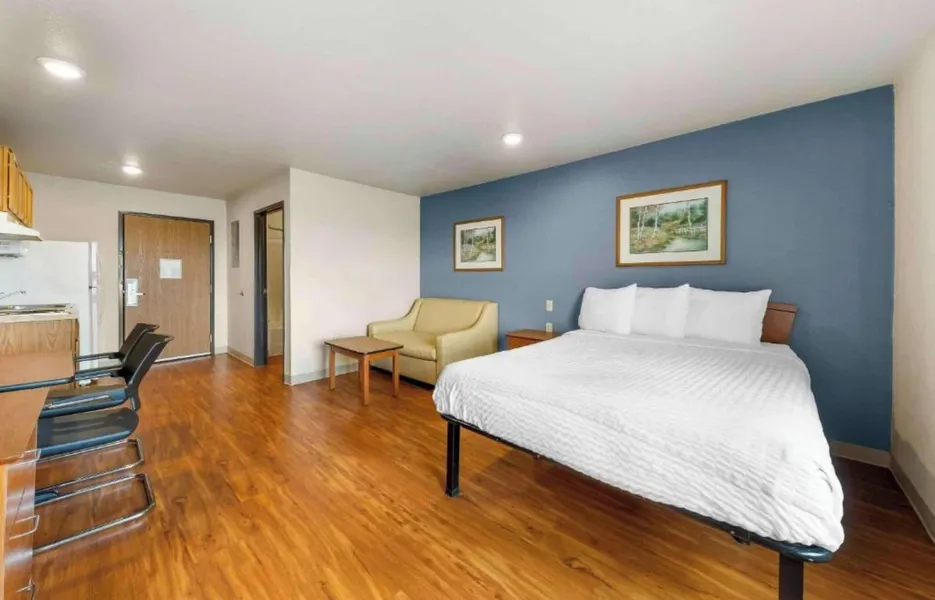Studio 6 Extended Stay Oklahoma City Norman OK hotel detail image 6