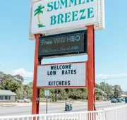 Summer Breeze Motel hotel detail image 5