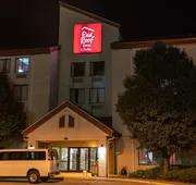 Red Roof Inn & Suites Indianapolis Airport hotel detail image 4
