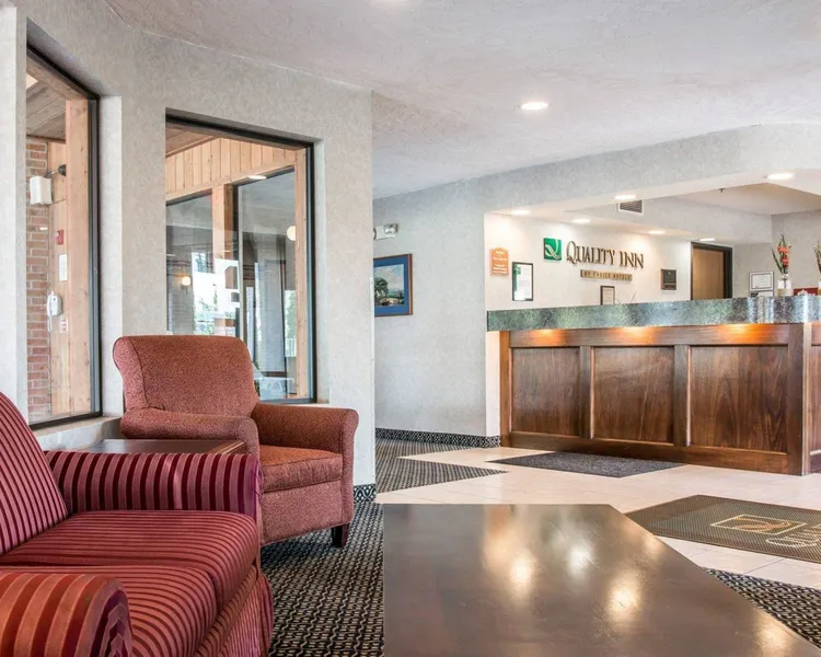 Quality Inn Hudsonville South hotel detail image 2
