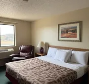 Cassville Four seasons inn & suits hotel detail image 7