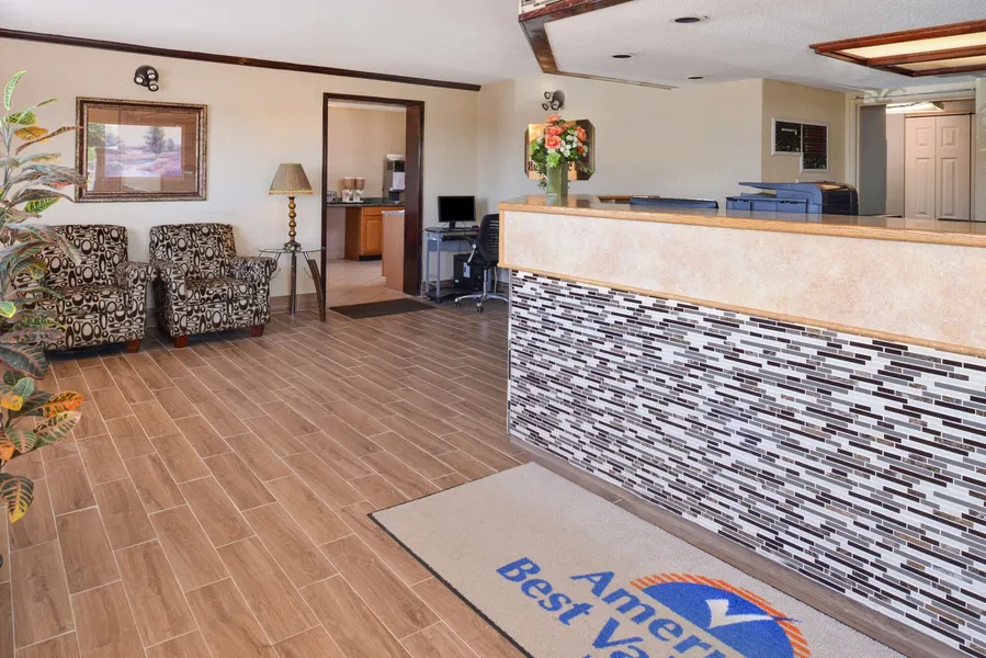 Americas Best Value Inn Pittsburgh Airport hotel detail image 6