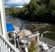 Best Western Plus River Escape Inn & Suites hotel detail image 3