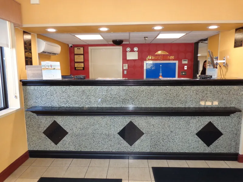 Howard Johnson By Wyndham Suffern hotel detail image 2