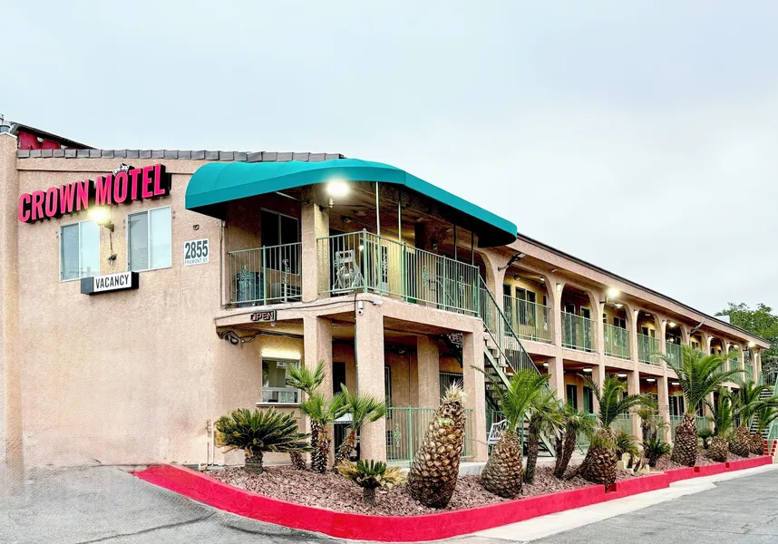 Crown Motel hotel detail image 2