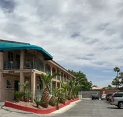 Crown Motel hotel detail image 3