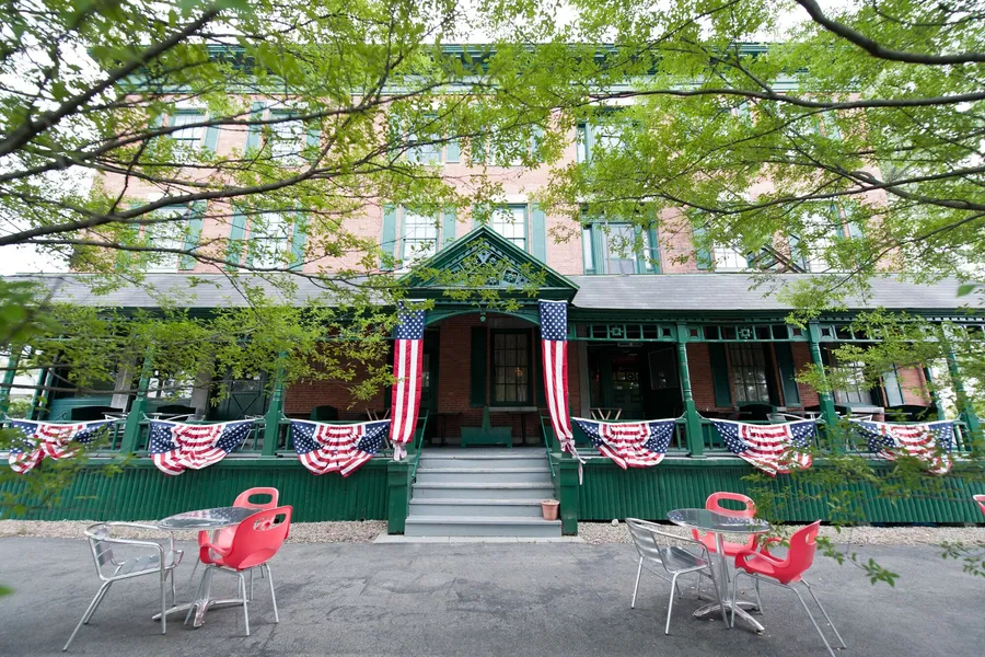 Rogues' Harbor Inn hotel detail image 2