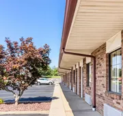 Econo Lodge hotel detail image 3