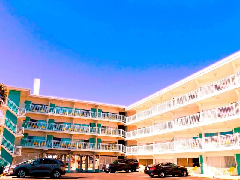 Chateau Mar Beach Resort hotel detail image 2