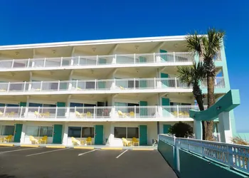 Chateau Mar Beach Resort hotel thumbnail 3