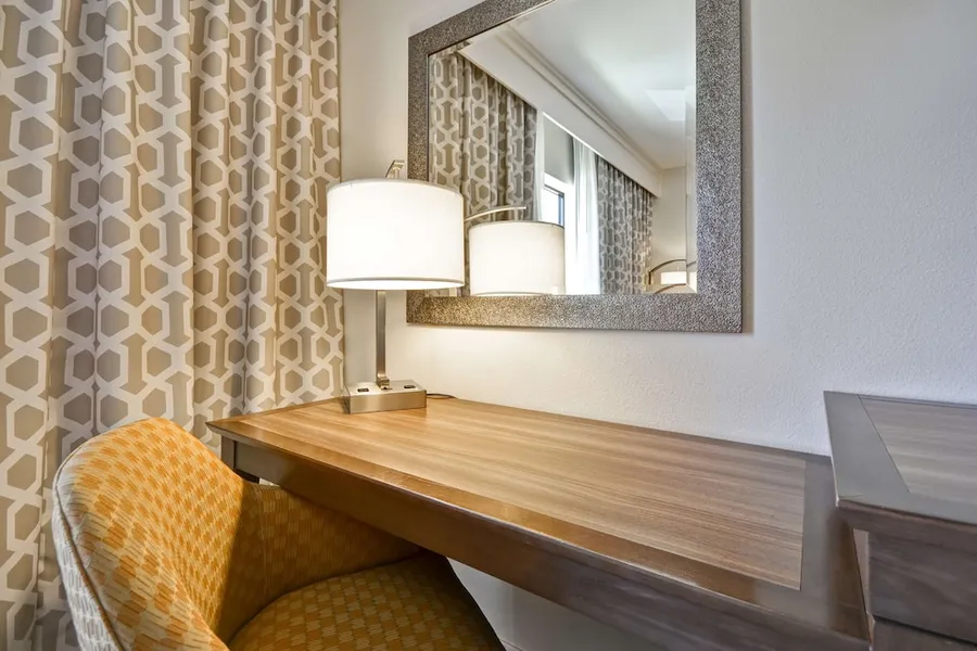 Hampton Inn & Suites Dallas/Plano-East hotel detail image 6