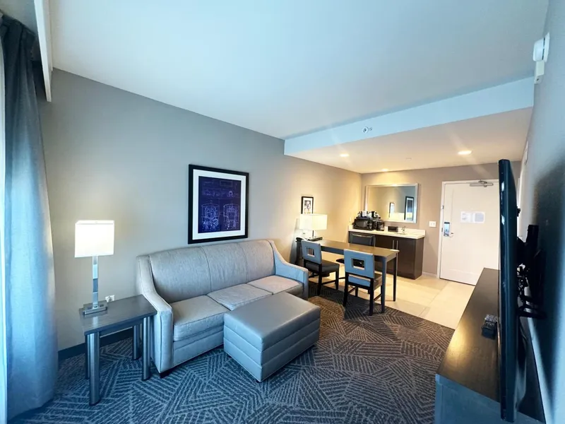 Embassy Suites by Hilton Kansas City Olathe hotel detail image 2
