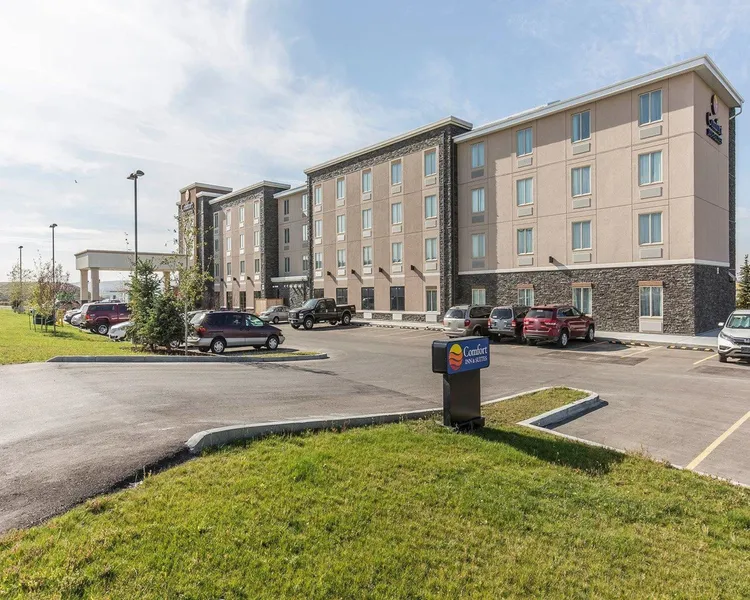 Comfort Inn & Suites Airport North hotel detail image 2
