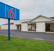 Motel 6 Madisonville, TX hotel detail image 3