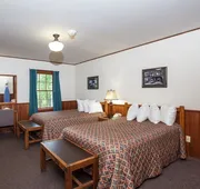 Lake McDonald Lodge - Inside the Park hotel detail image 5