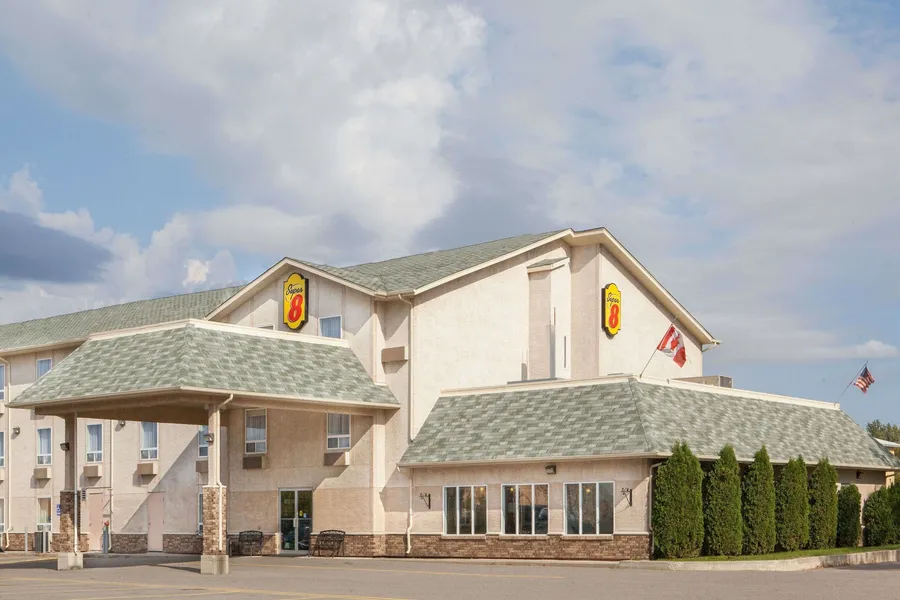 Super 8 by Wyndham Fort Frances hotel detail image 2