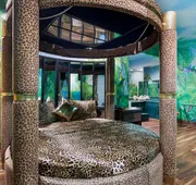 Americas Best Value Platinum Inn & Suites hotel detail image 3