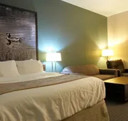 Super 8 by Wyndham Dauphin hotel detail image 3