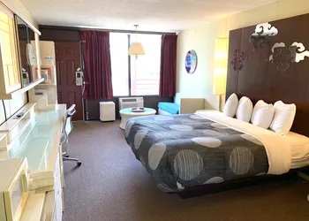 Oxford Inn Ozark hotel thumbnail 6