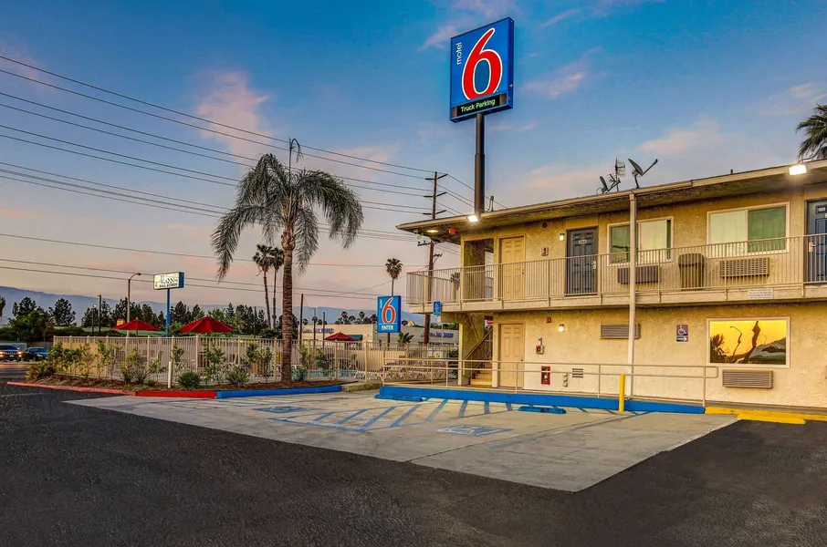 Motel 6 San Bernardino, CA - South hotel detail image 2