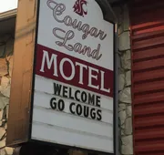 Cougar Land Motel hotel detail image 4