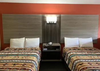 Log Cabin Inn hotel thumbnail 5