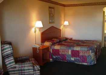 Garden Inn & Suites hotel thumbnail 6