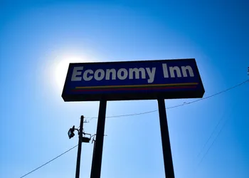 Economy Inn Beebe hotel thumbnail 3